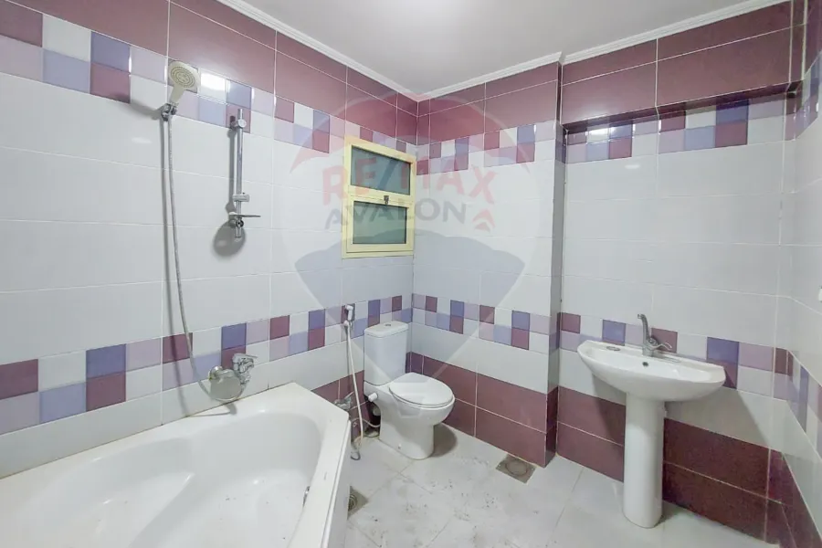 Apartment for rent 175 m Gleem (Qabbani St.)