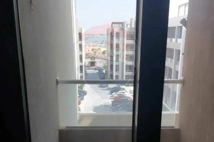 شاليه + روف للبيع الساحل (جراند هيلز) 55 م