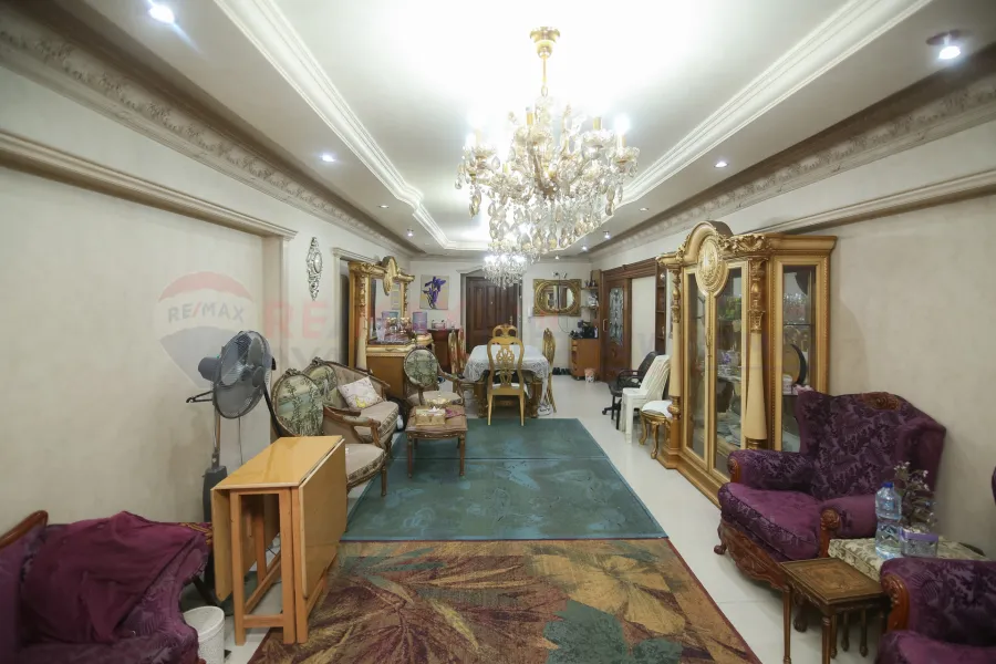 Apartment for sale 195 m Moustafa Kamel (Abu Qir st.)