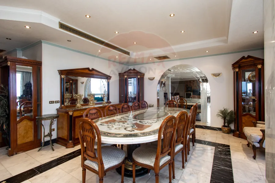 Apartment for sale 350 m Saba Basha (directly on the sea)
