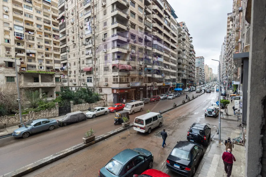 Mezzan for sale 233 m Al-Mandara (Gamal Abdel Nasser main st.)