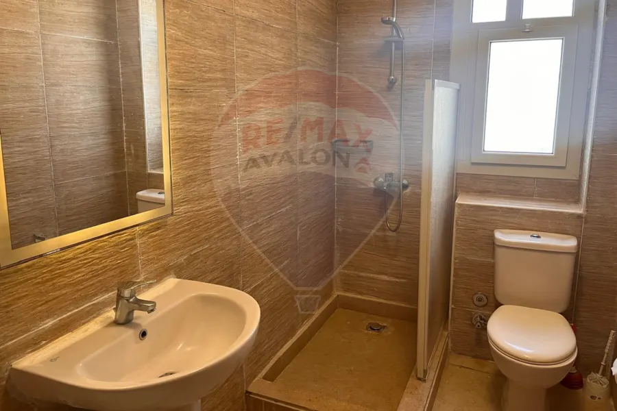 Stand alone villa for sale (Stella Heights) 245 m