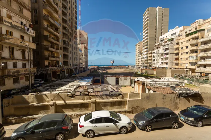 Shop for rent 182 m Loran (Abdel Salam Arif St.)