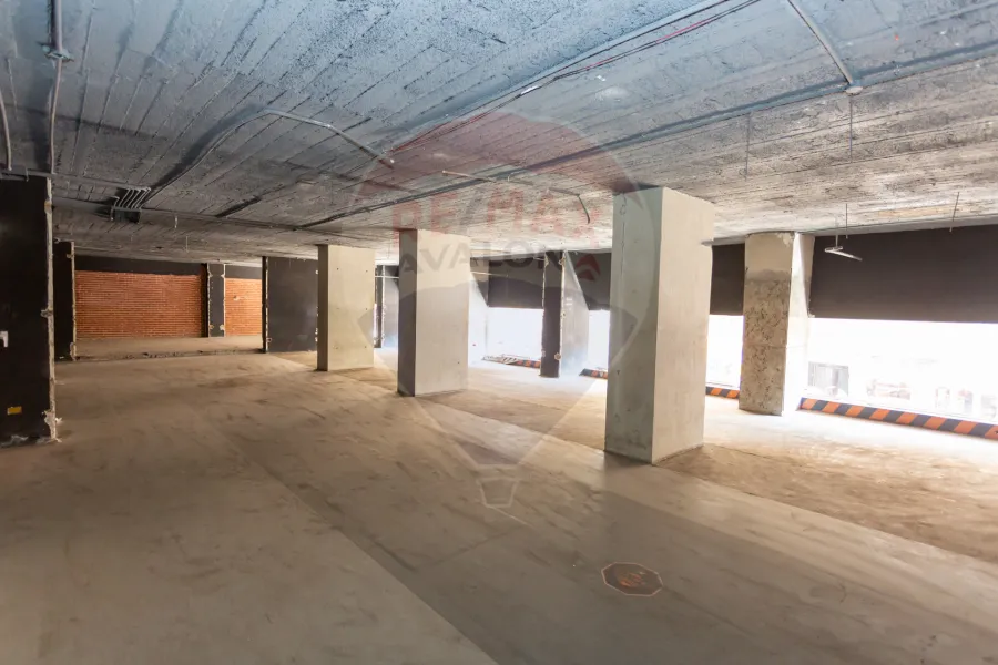Mall for sale 790 m Louran (intersection of El-Eqbal st. with the tram)