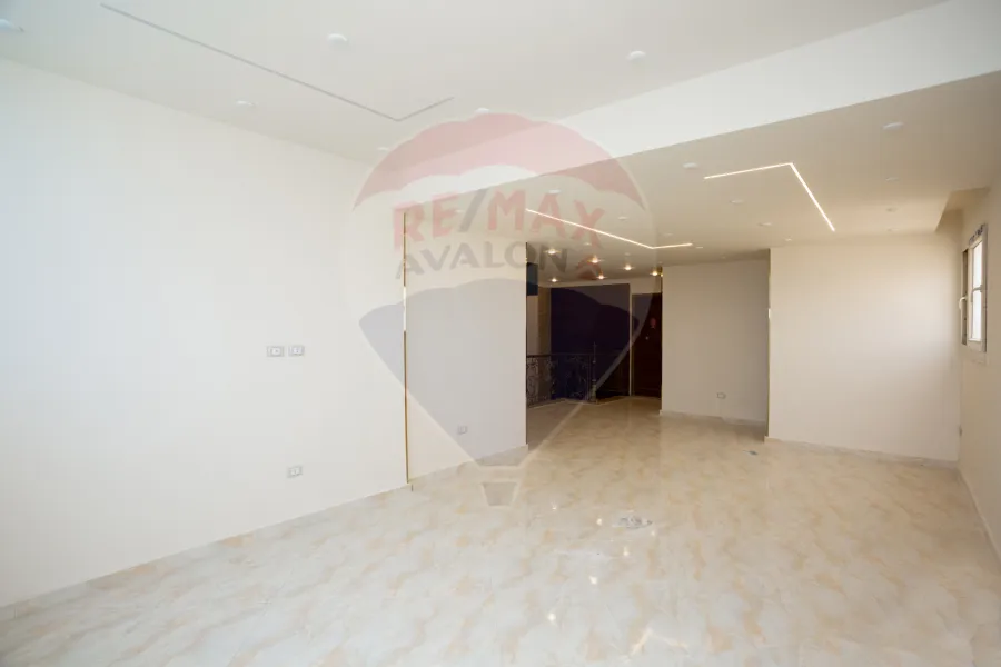 Duplex Apartment for sale 225 m Stanley (Abdel Hamid Al-Abadi St.)
