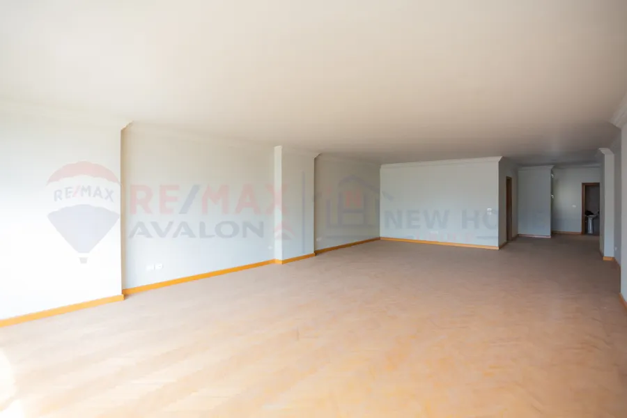 Apartment for sale 270 m Stanly (ِAbdel Aziz Fahmy st - brand building) - first residence