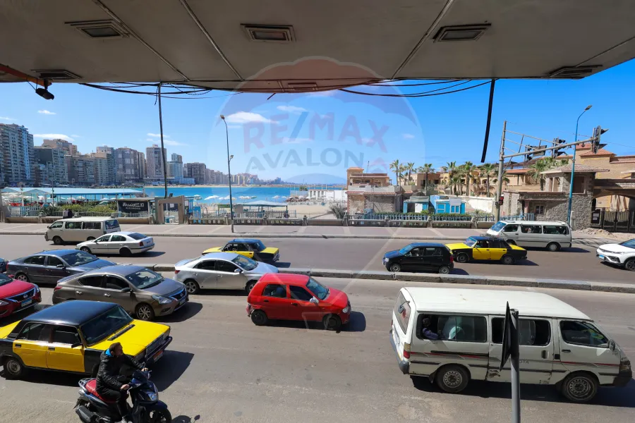 Shop + mizzan for rent 250 m Miami (directly on the sea)