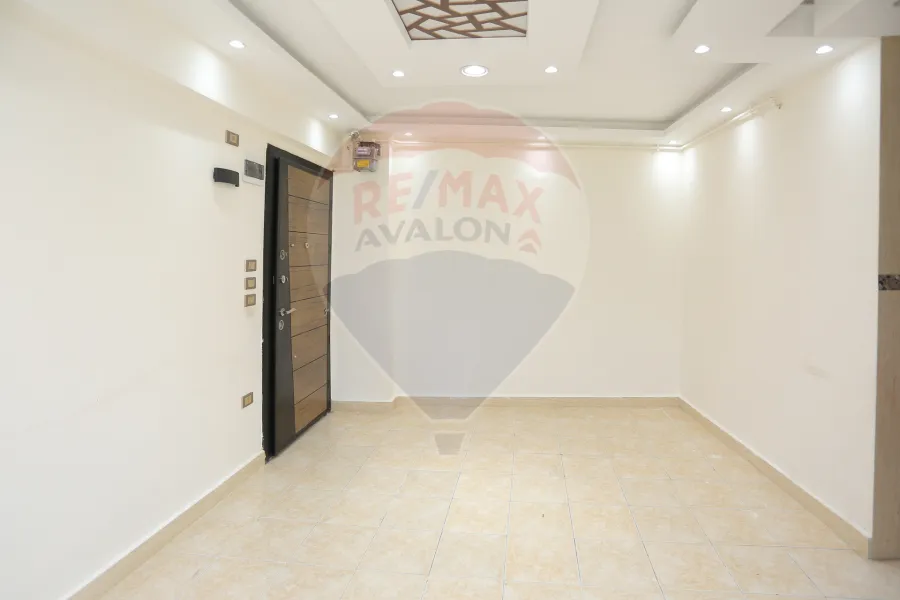Apartment for sale 83 m Moharram Bek (Masged El Hadary St.)