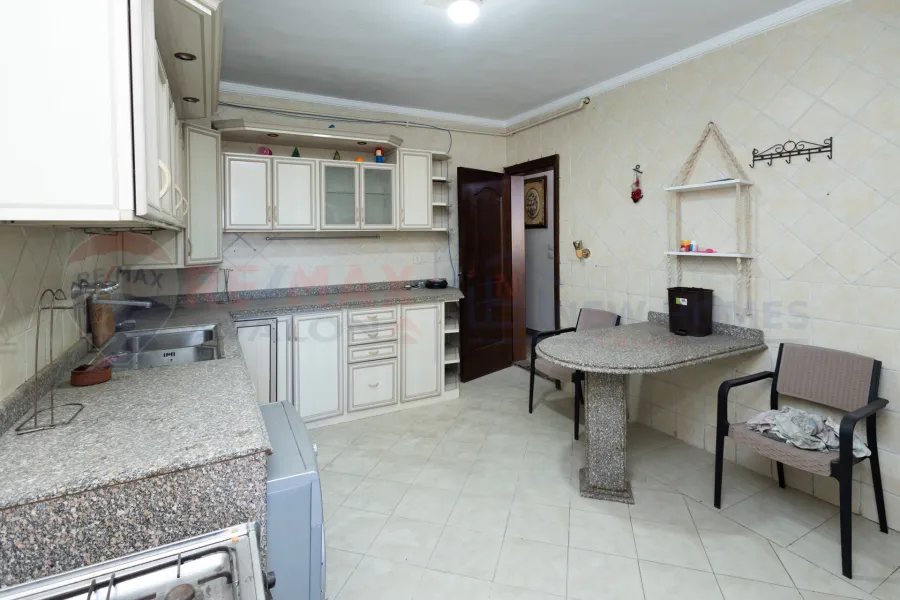 Duplex apartment for sale 320 m Sporting (Ahmed Allam Street - steps from Abu Qir Street)