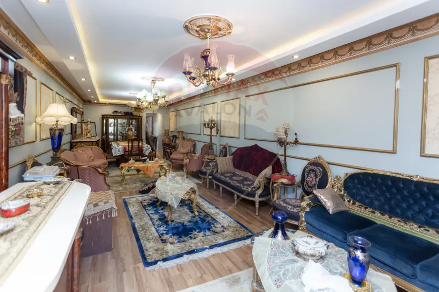 Apartment for sale 225 m Kafr Abdo (skina bnt al hussien st)