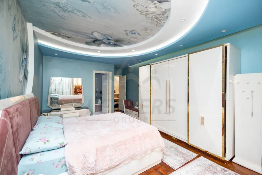 Apartment for sale 560 m Louran (Sarhank St.)