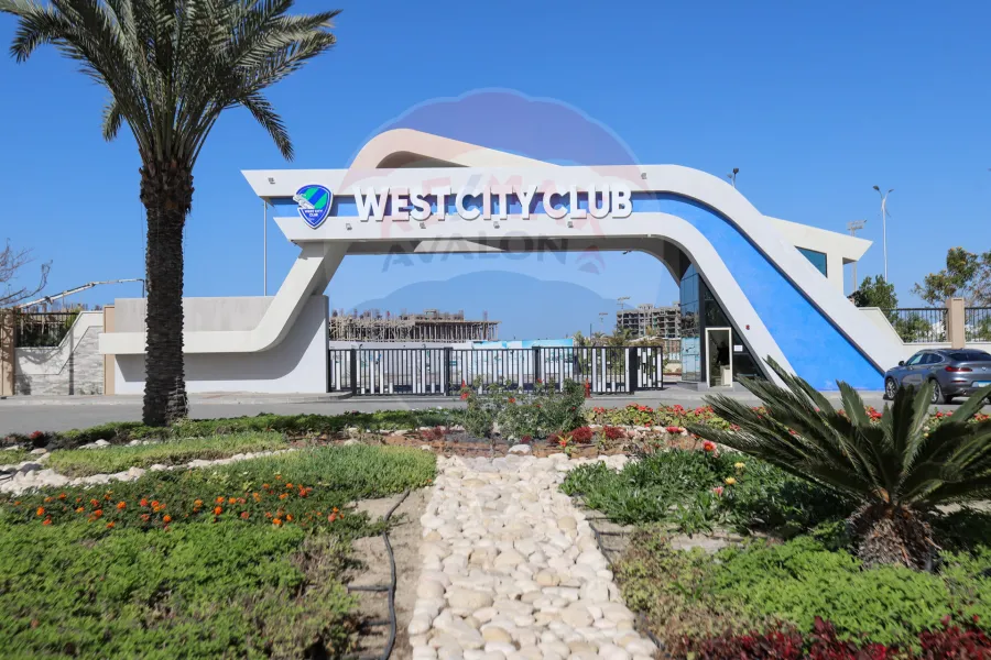 Town house villa for rent 198 m King Mariout (Alex West compound)