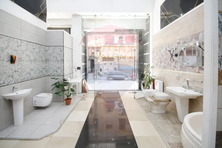 Commercial store for sale 2,200 m Al-Syouf (Gamila Bouhraid St.)