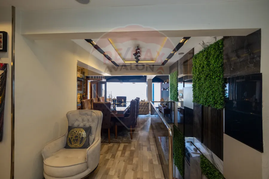 Shop + Mezzanine for sale 83 m + 100 m El Saraya (directly on the sea)