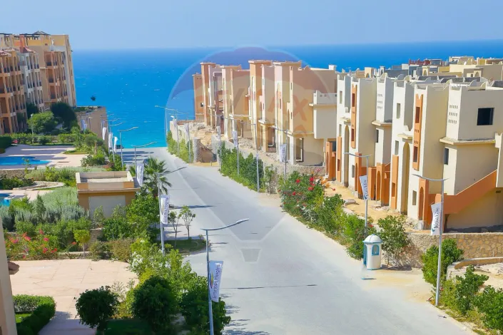 Chalet for sale (Emirates Heights - Ras El Hekma) 100 m