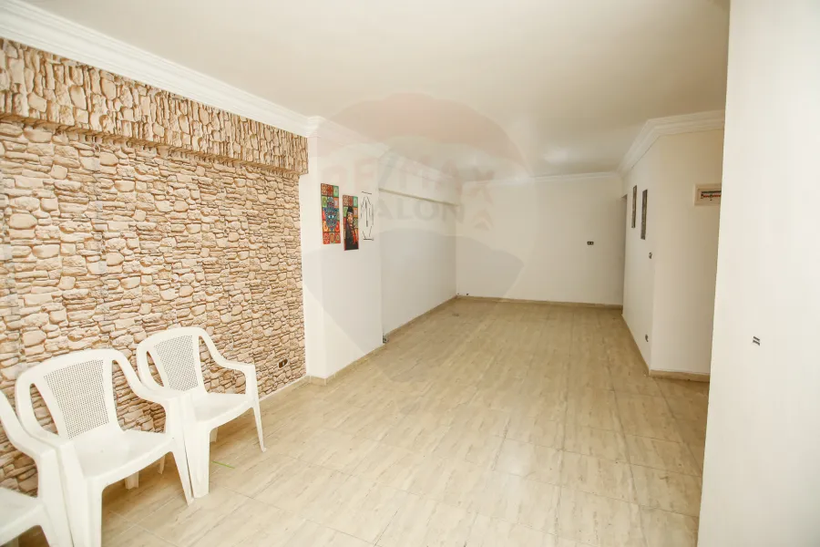 Adminstrative unit for sale 120m Tharwat ( Brand Building -Steps From Abu Qer ST.)