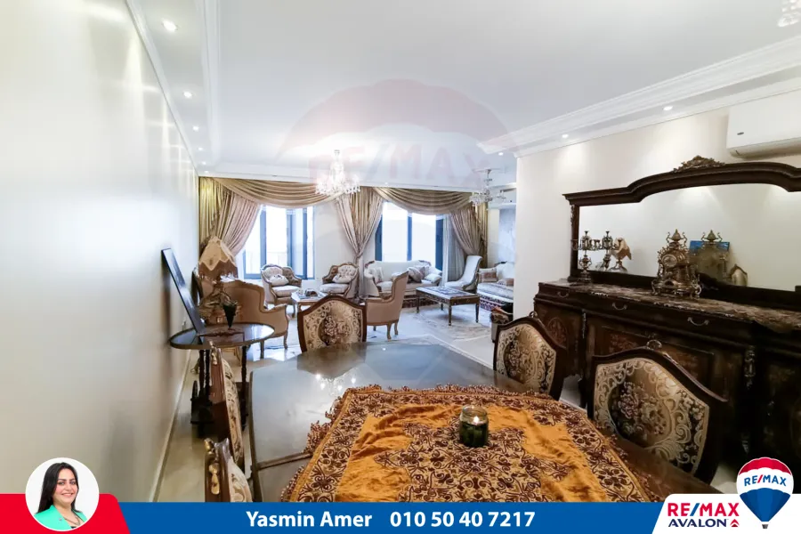 Furnished apartment for rent 220 m Loran (steps from sea)