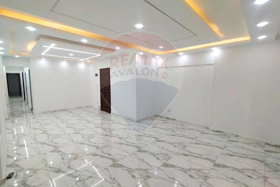 Licensed apartment for sale 140 m Sidi Bishr (Al-Essawi St.)