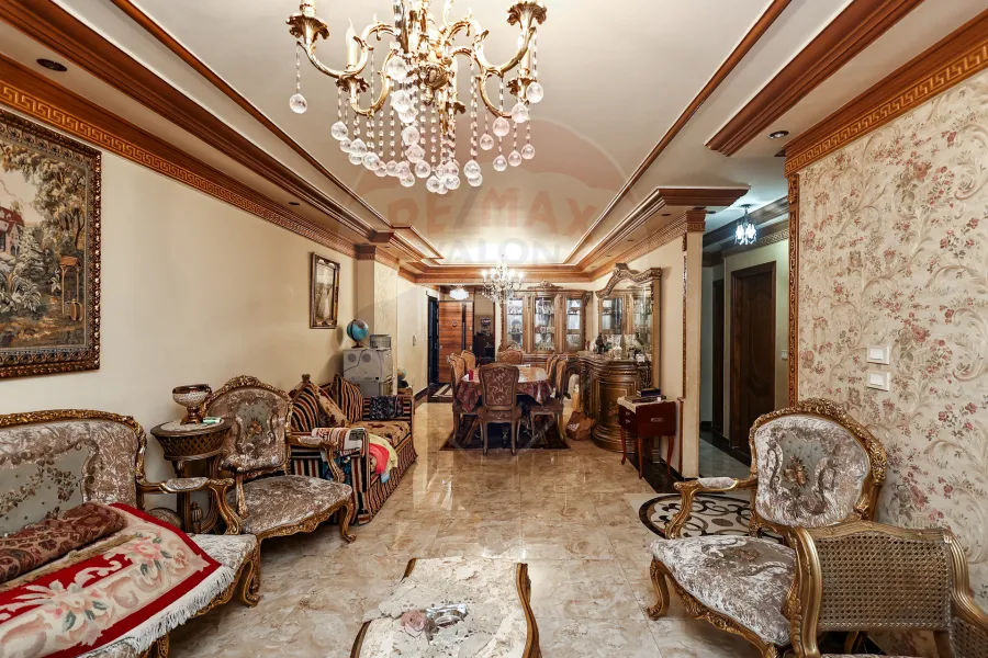 Apartment for sale 160 m kafr Abdo (mohamed safwt st)