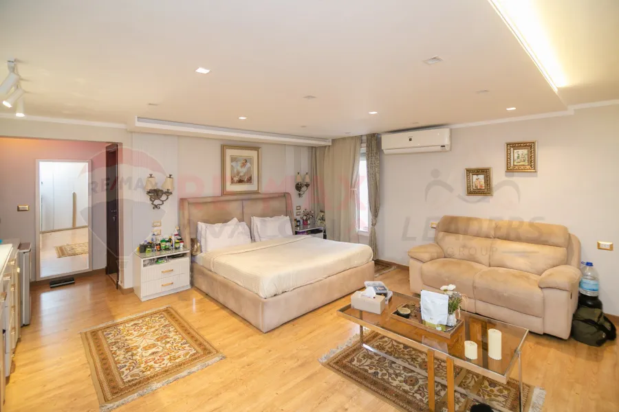 Apartment for sale 265 m Zezinia (Abo Qir St)