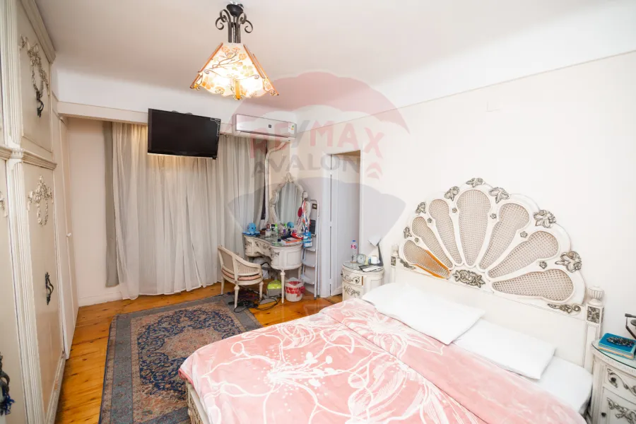 Apartment for sale 160 m Wabour Al-Mahyah (Galal El-Din El-Desouky st.)