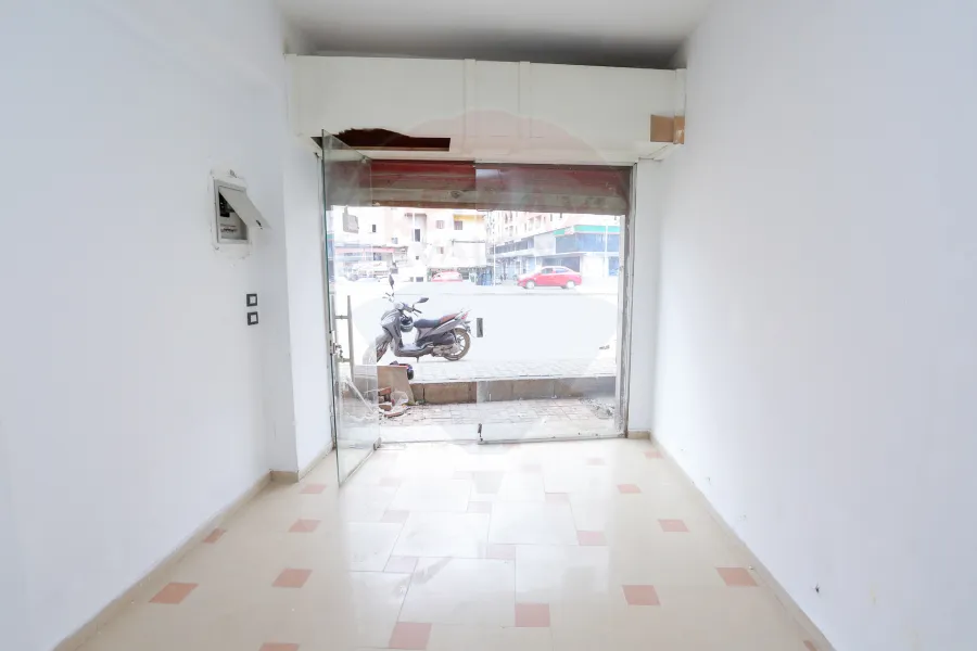 Pharmacy for sale 32 m Sidi Bishr (Mostafa Kamel St.)