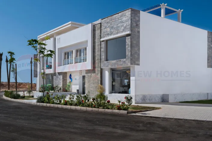 Ground chalet with garden for sale (Sea View - Ras El Hekma) 80 m