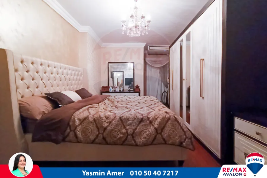 Furnished apartment for rent 220 m Loran (steps from sea)