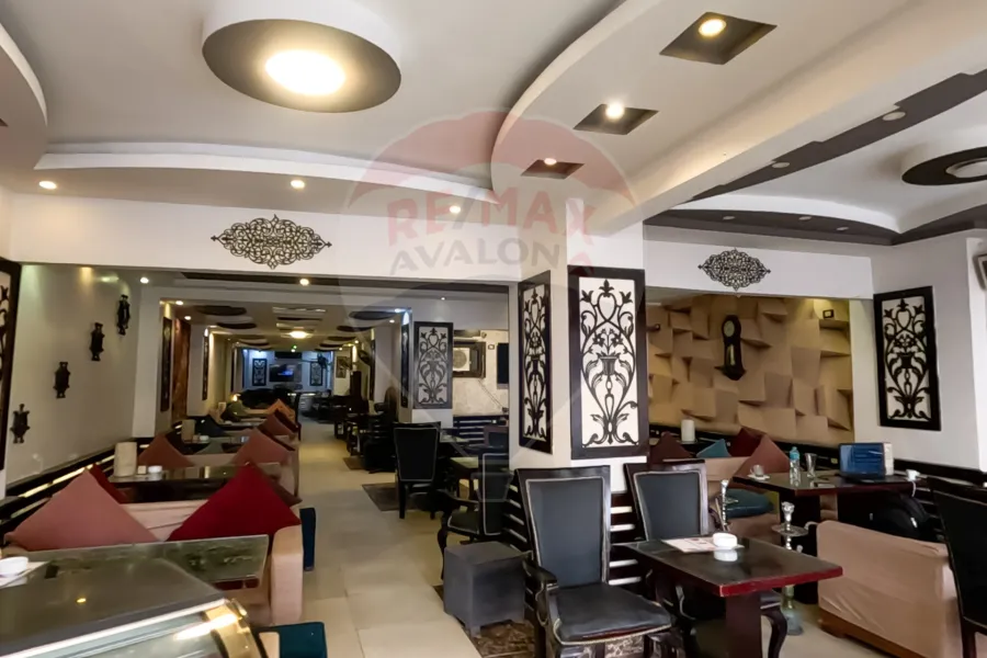 Equipped cafe for rent 220 m Al-Asafra (third number from the sea)