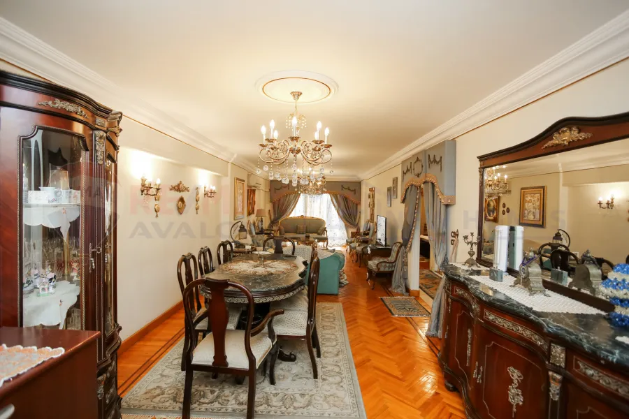 Apartment for sale 170 m Kafr Abdo (Sakina Bint Al Hussein St.)
