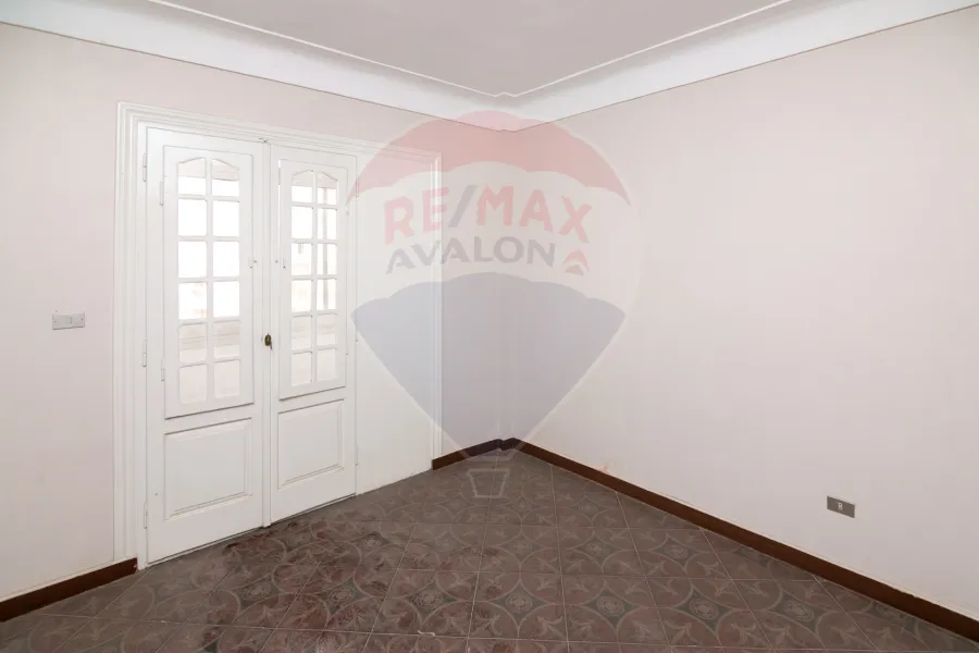 Apartment for rent 100 m Latin Quarter (Sultan Hussein Street)