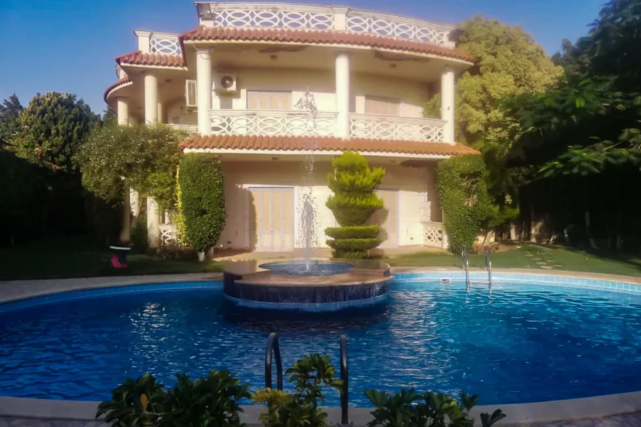 Registered villa for sale 1330 m King Mariout (Airport Road