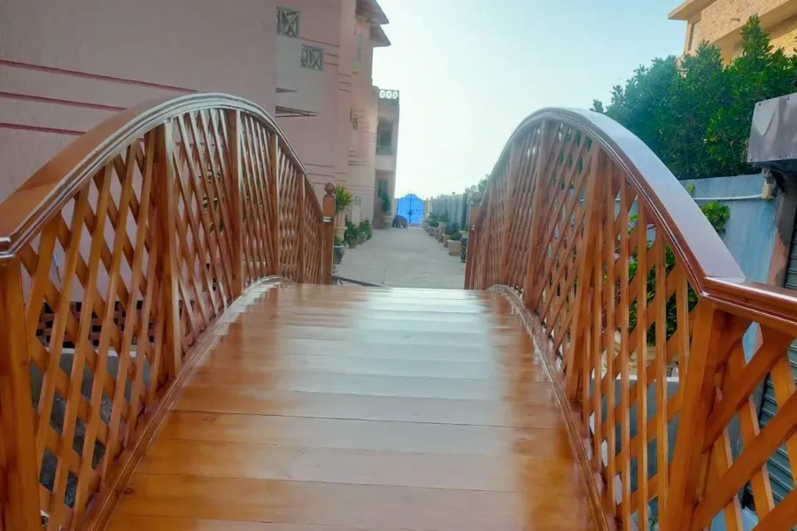 شالية + روف للبيع (كرير ريزورت) 101 م