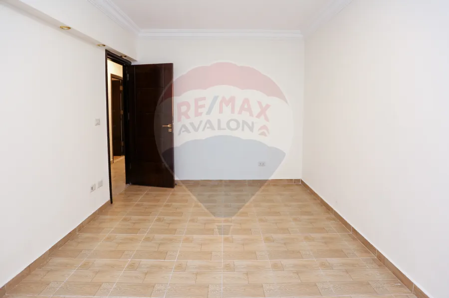 Apartment For Sale 145 m Cleopatra (the second tiger from the sea)