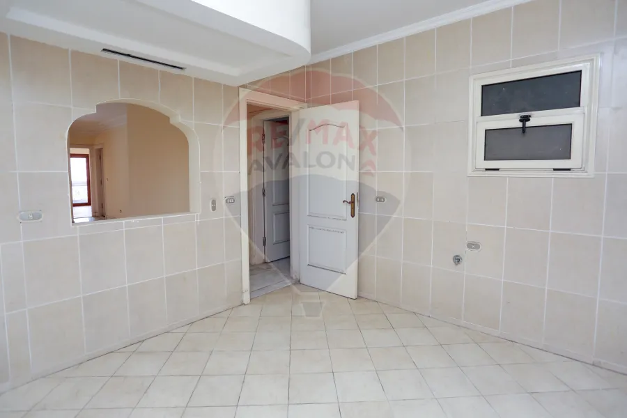 Apartment for sale 198 m Smouha (Continental Tower Building - Fawzi Moaaz st)
