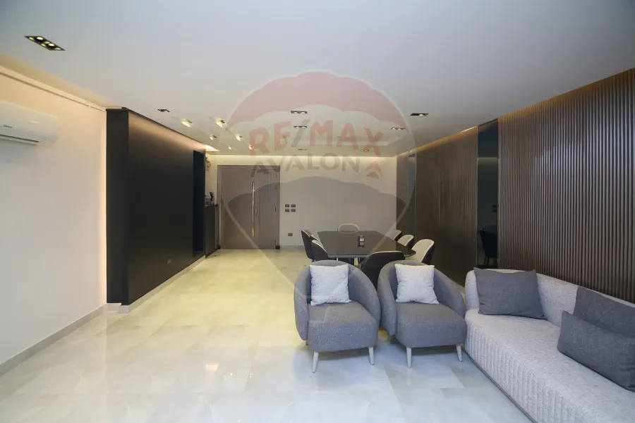 Apartment for sale 225 m Laurent (Al-Eqbal St.)