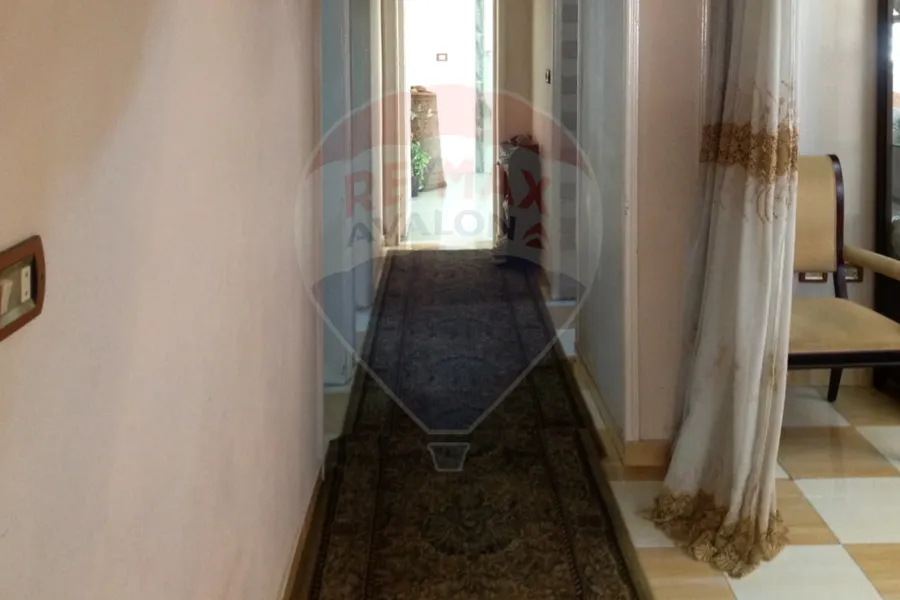Apartment for sale 208 m Rushdi (second number from Abu Qir)