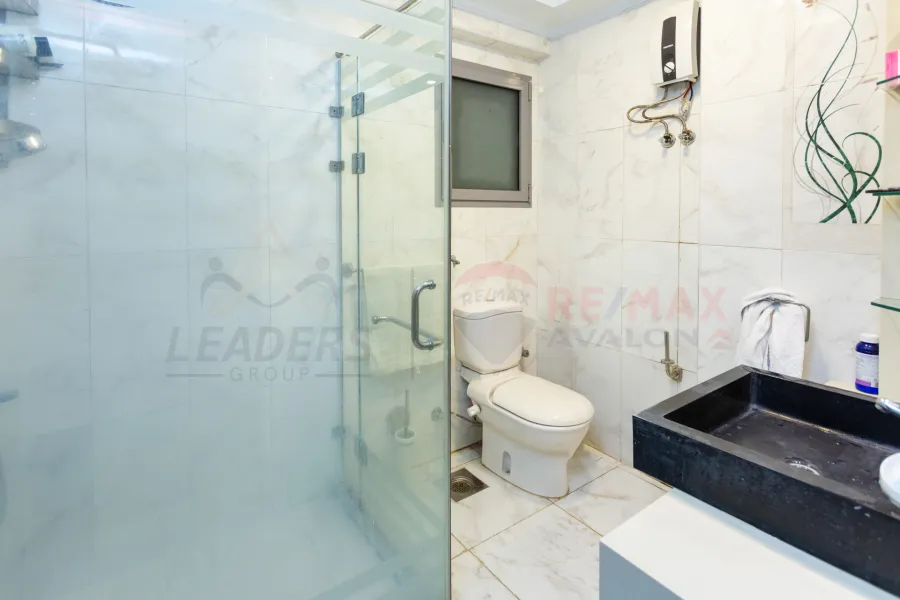 Apartment for sale 250 m Saba Pasha (Royal Plaza)