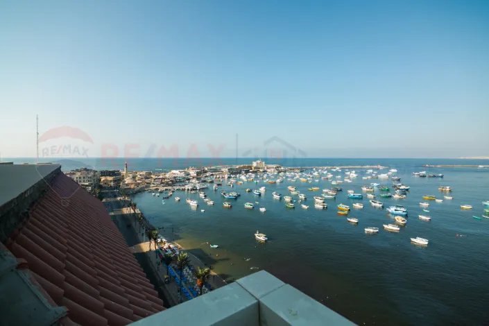 Apartment for sale 205 m (directly on the sea)