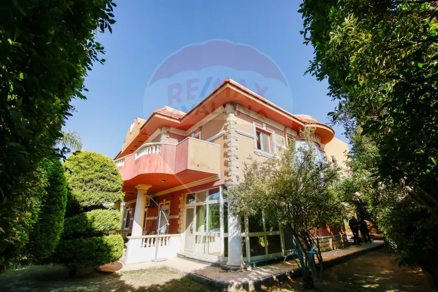 Villa for sale 1,650 m King Mariout (106 st)