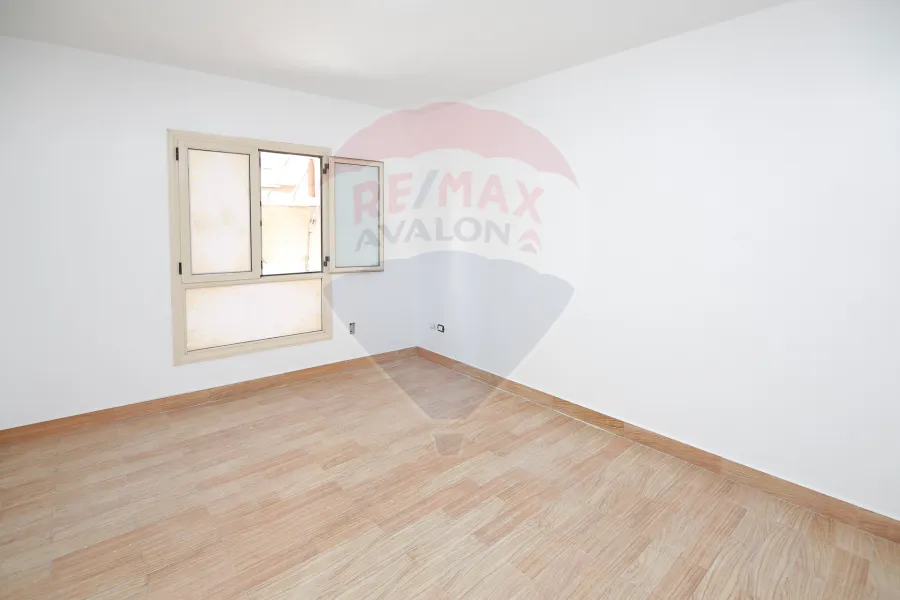 Apartment for sale 300 m Kafr Abdo (Qaradhi st)