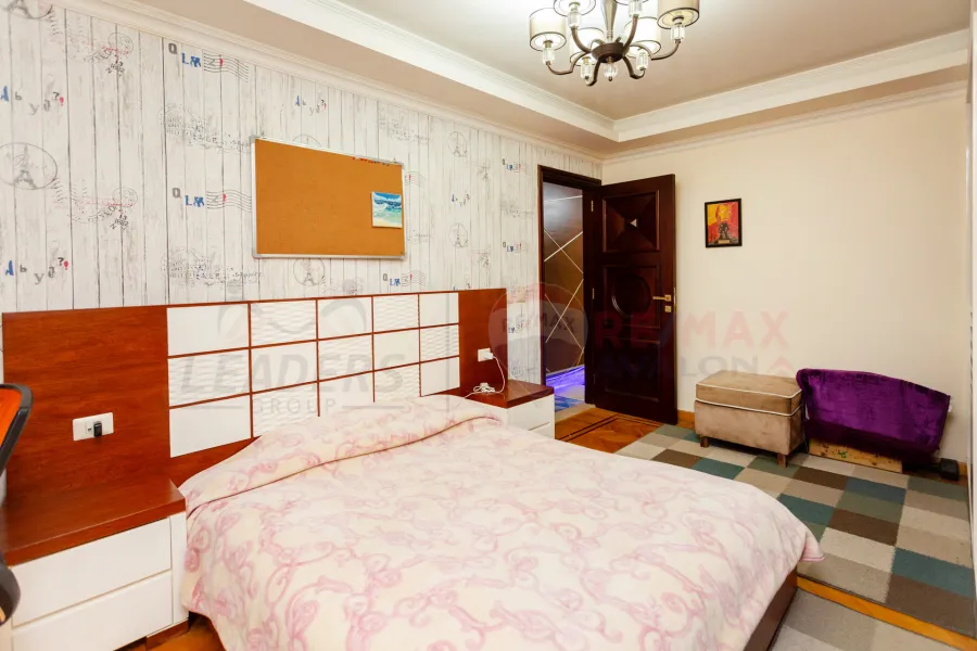 Apartment for sale 250 m Saba Pasha (Royal Plaza)