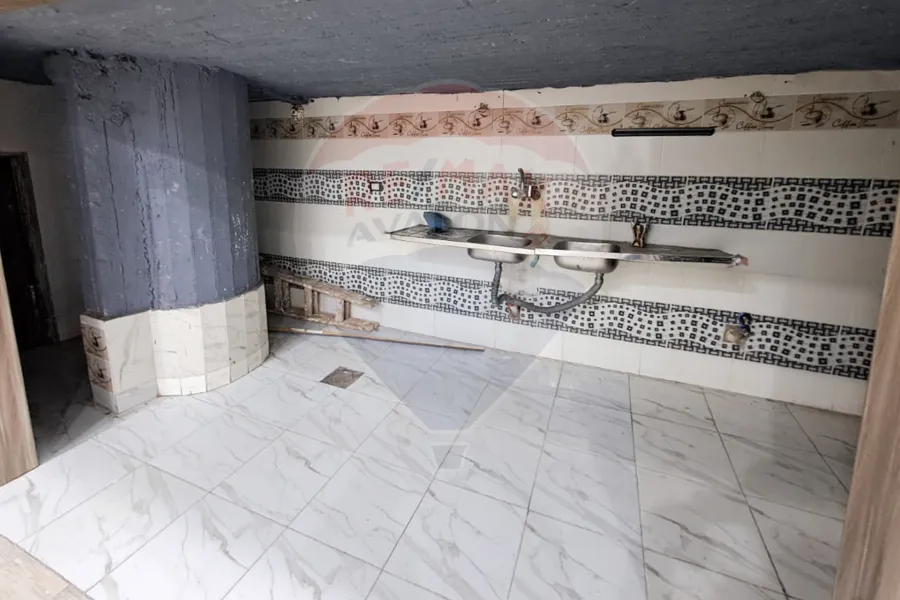 Shop for sale 110 m Miami (Al-Essawy main st.)