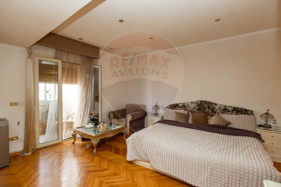 Apartment for sale 350 m Saba Basha (directly on the sea)