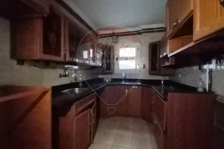 شقة للبيع 175 م سيدي جابر (ش المشير الرئيسي)