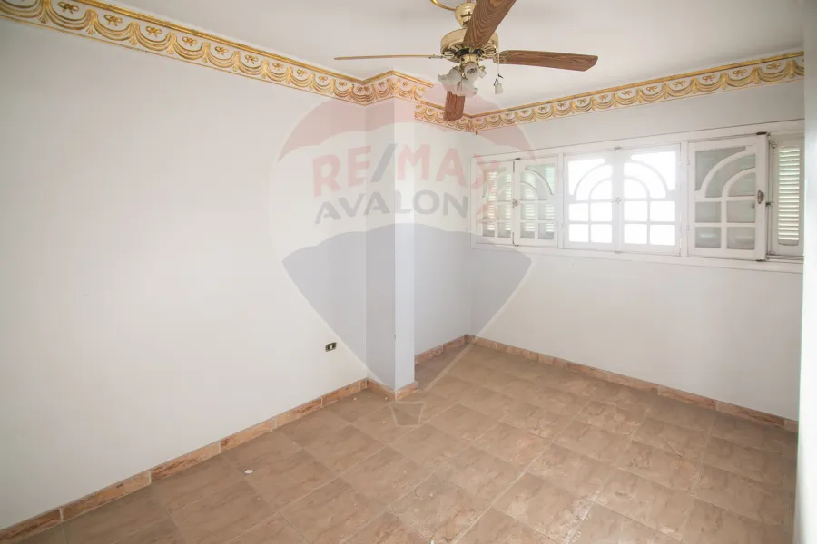 Duplex apartment for sale 250 m Gleem (branched from Zahran Rushdi Street)