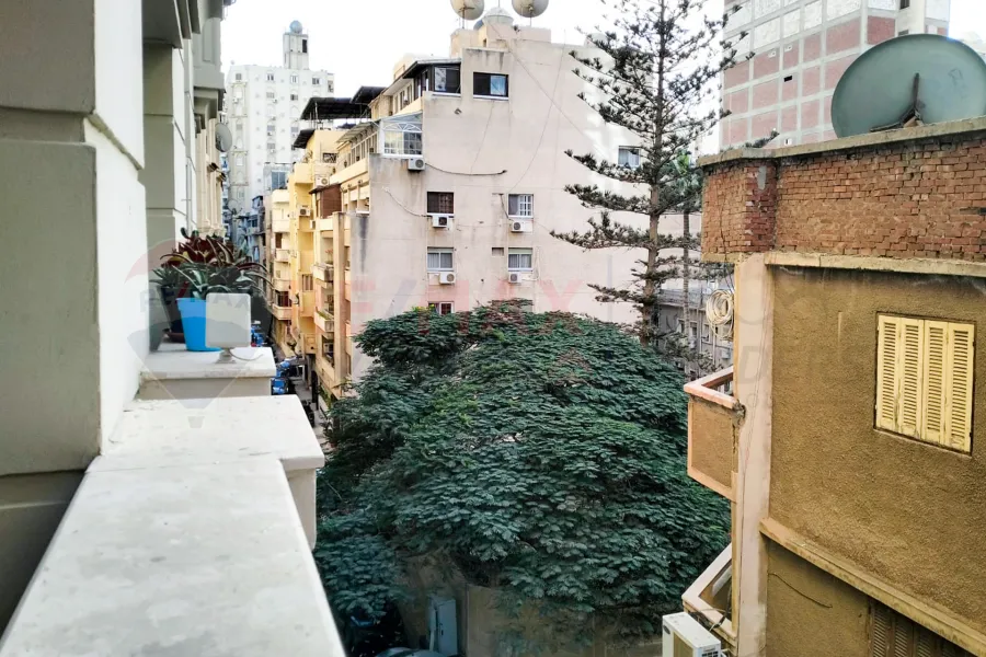 Apartment for rent 220 m Kafr Abdo (steps from Saint Jenny square)
