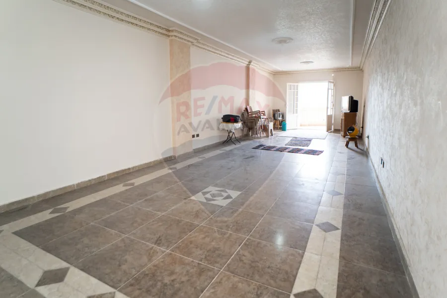 Apartment For Sale 170 m ElSaraya(Steps from the sea