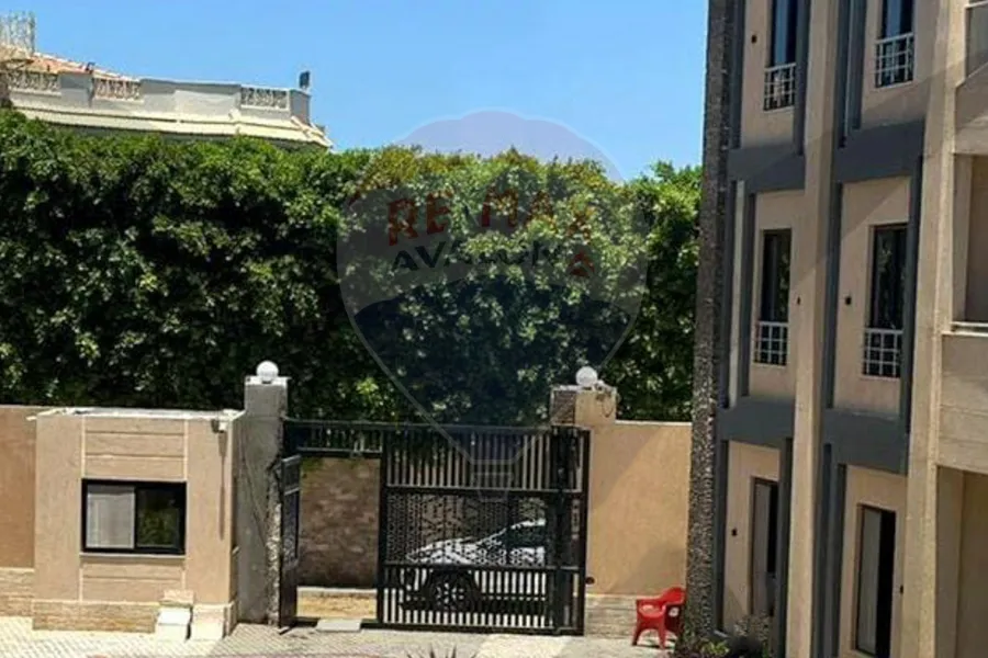 Ground apartment with garden for sale 175 m King Mariout (Makani)