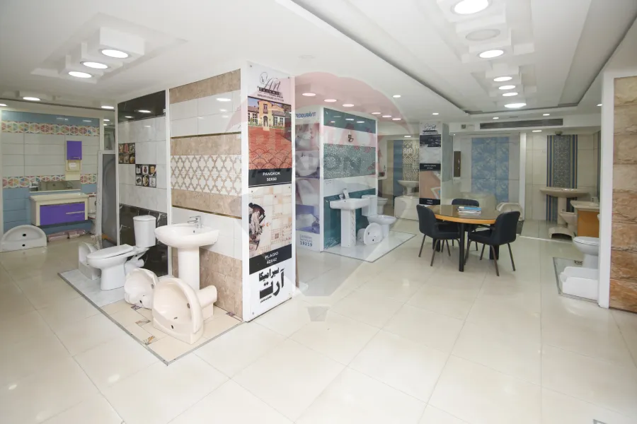 Commercial store for sale 2,200 m Al-Syouf (Gamila Bouhraid St.)